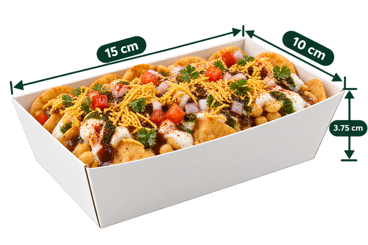 AnnServe White Boat Tray 6 inch filled view; 10 x 15 x 3.75 cm; food shown for presentation only